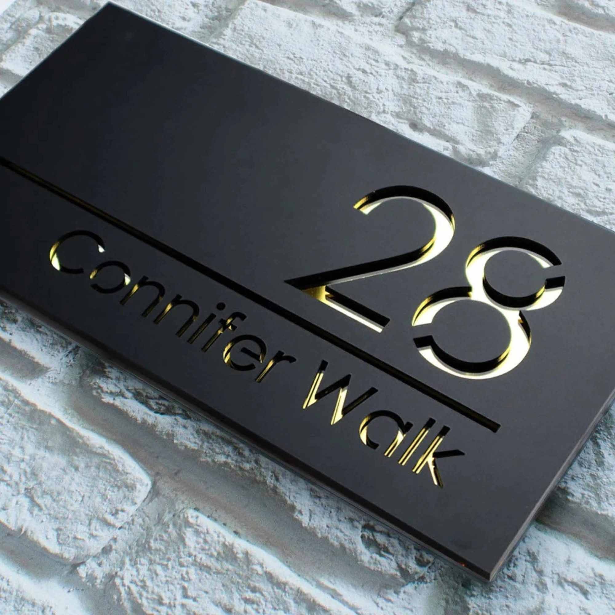 Personalized House Wall Plaque with House Number and Road For Home Decor